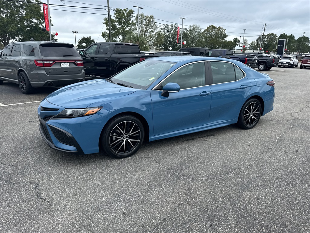 2023 Toyota Camry SE photo 7