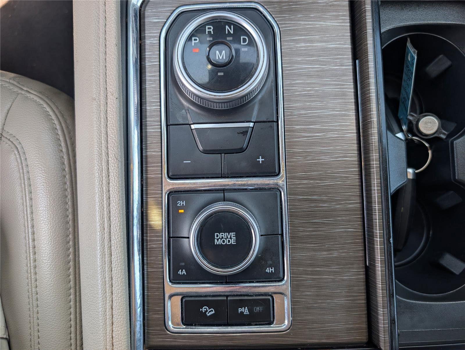 2023 Ford Expedition Limited photo 16
