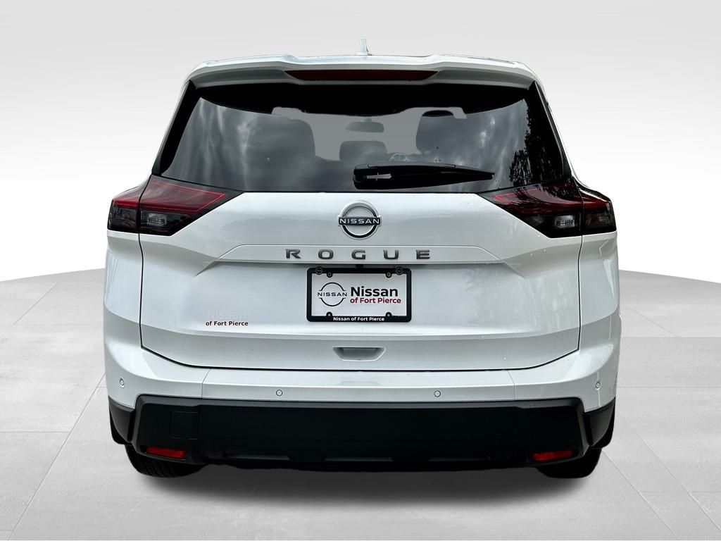 2026 Nissan Rogue SV photo 4
