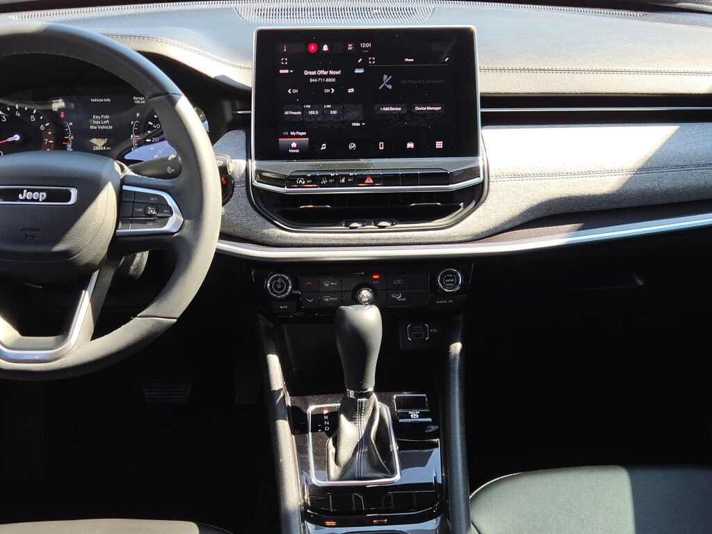 2022 Jeep Compass Latitude photo 15