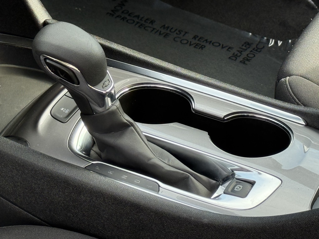 2024 Chevrolet Malibu 1LT photo 12