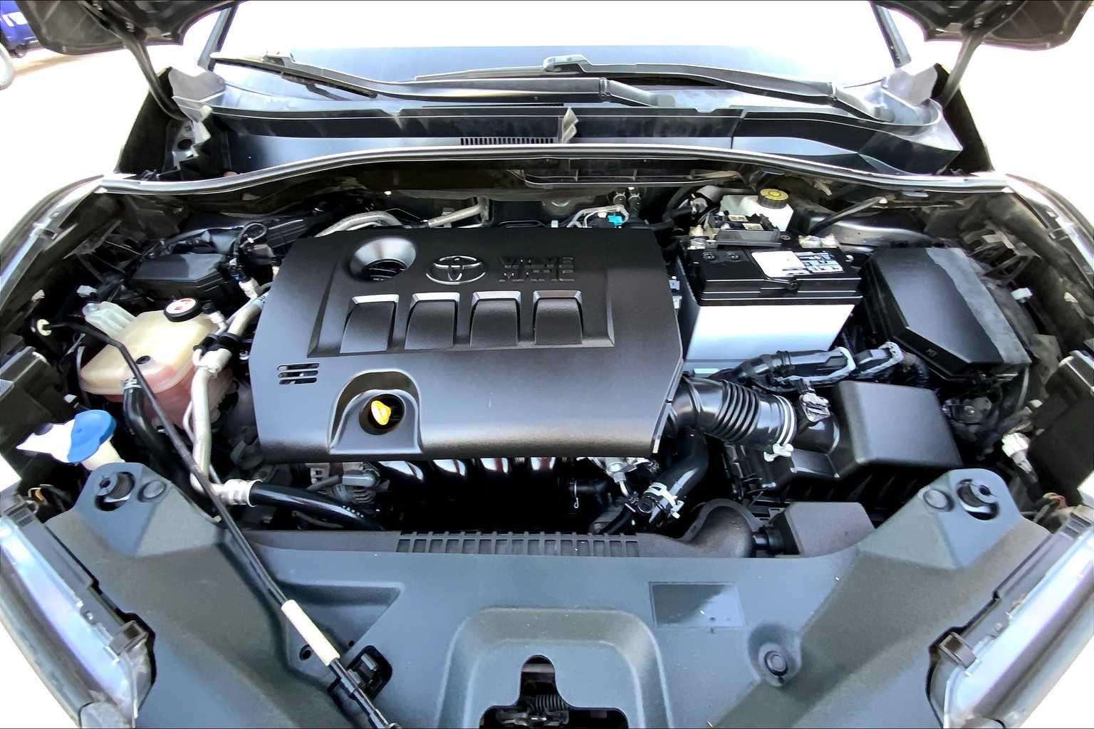 2018 Toyota C-HR XLE Premium photo 28