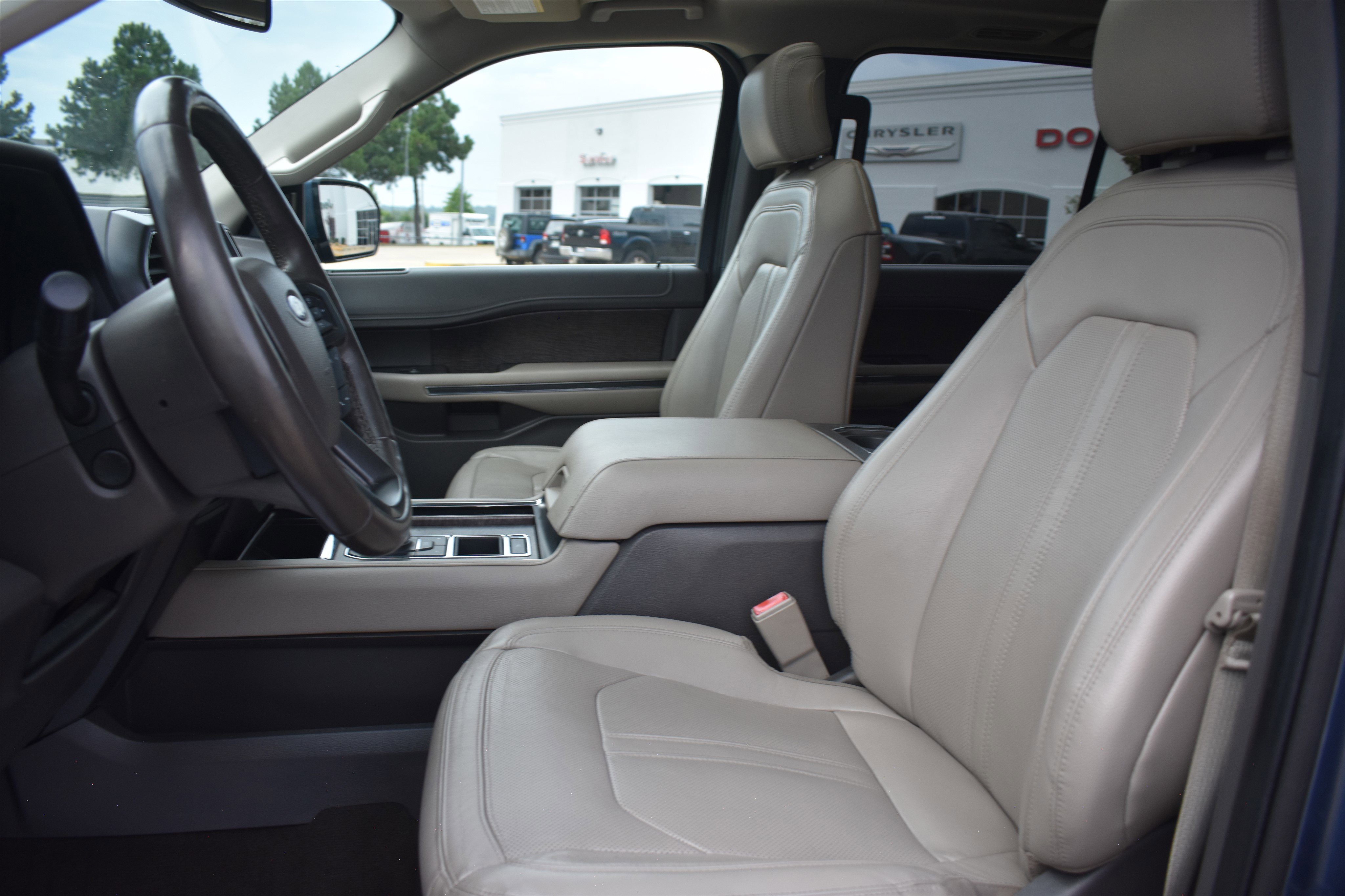 2020 Ford Expedition Limited photo 9