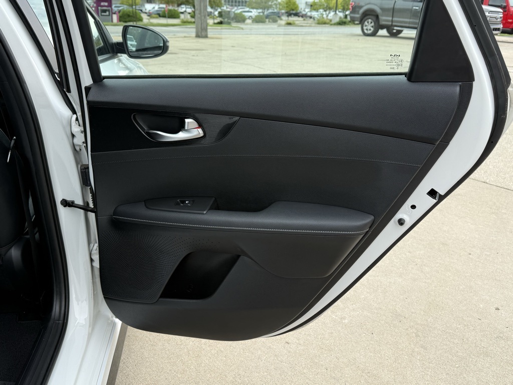 2023 Kia Forte GT-Line photo 25