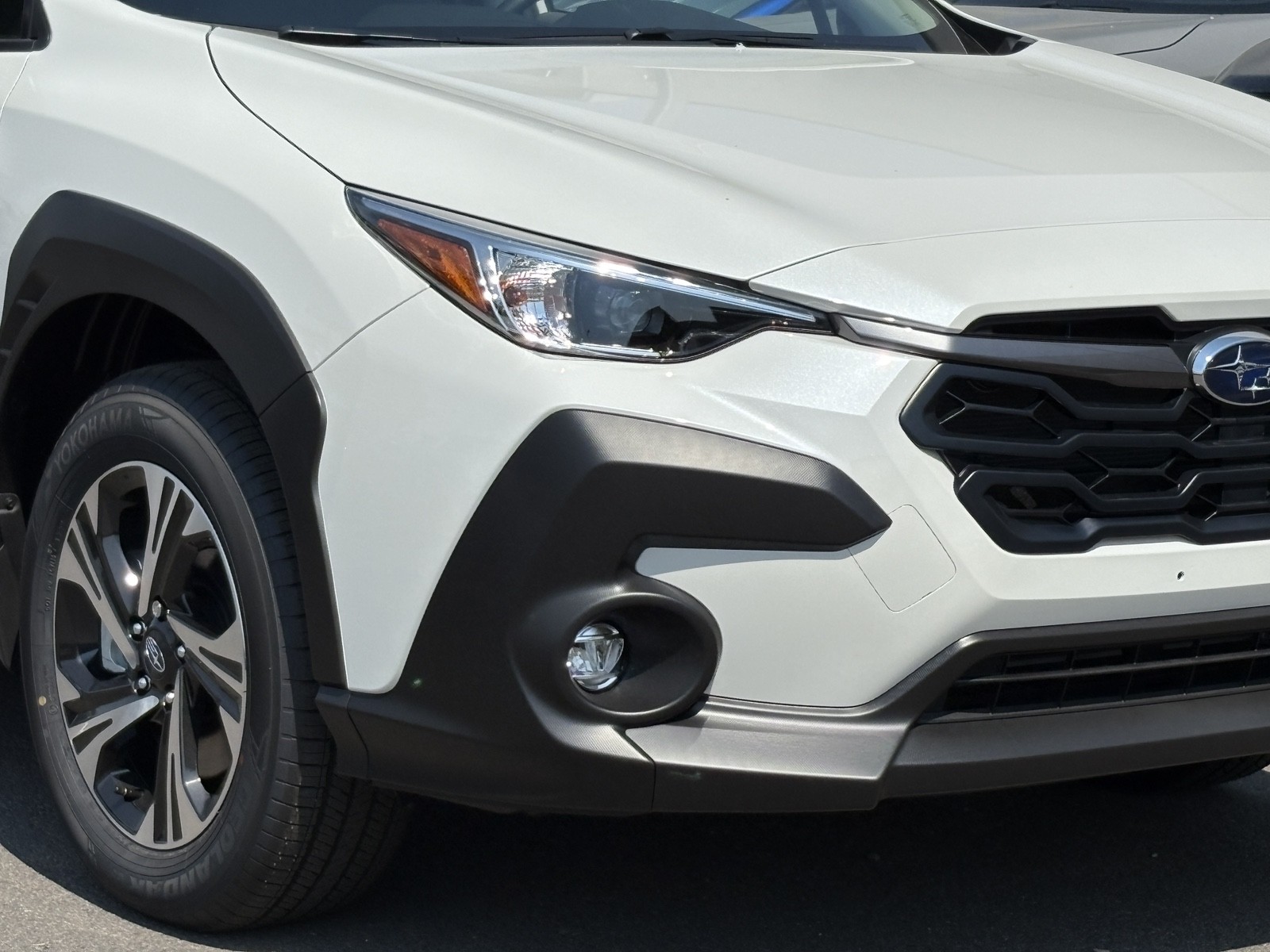 New 2025 CRYSTAL WHITE PEARL Subaru Premium image 26