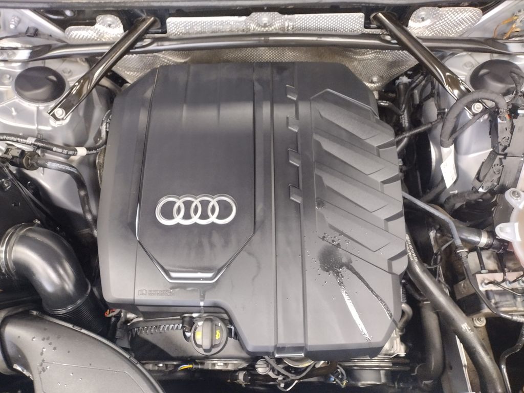 2022 Audi Q5 45 S line Premium photo 3