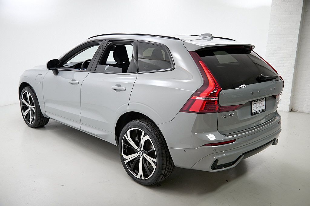 2024 VOLVO XC60 - Image 6