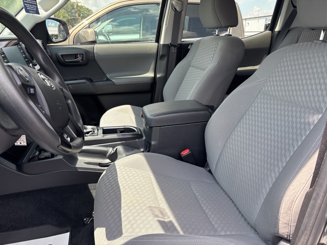 2022 Toyota Tacoma SR photo 3