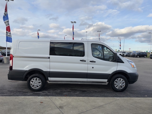 2017 Ford Transit photo 4