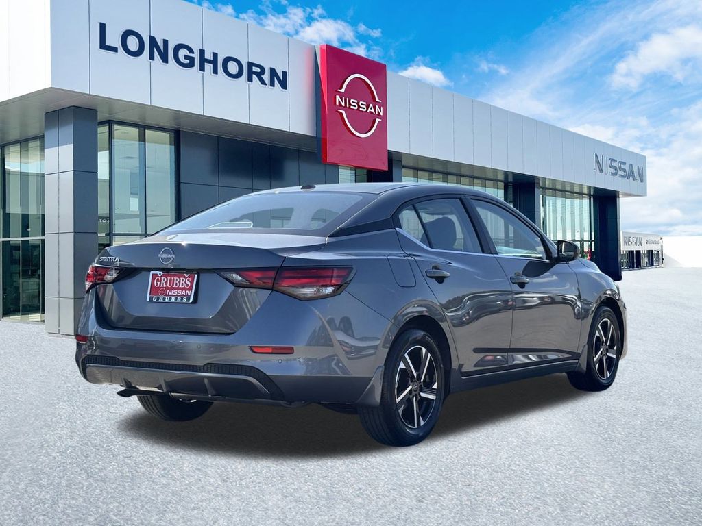 2025 Nissan Sentra SV photo 3
