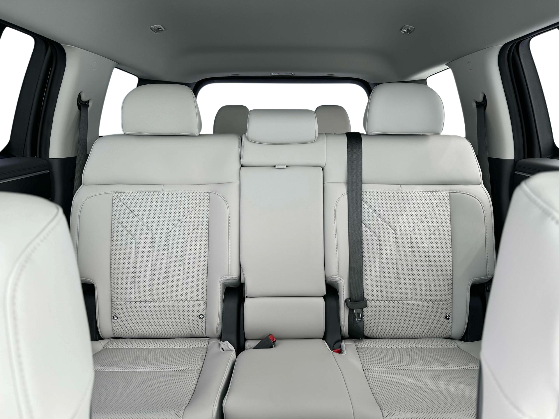 New 2025 White Hyundai SEL image 16