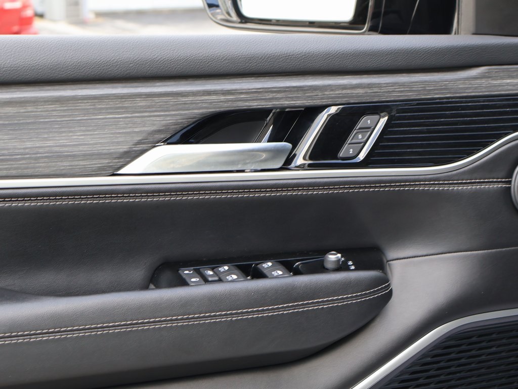 2023 Jeep Wagoneer Series III photo 24
