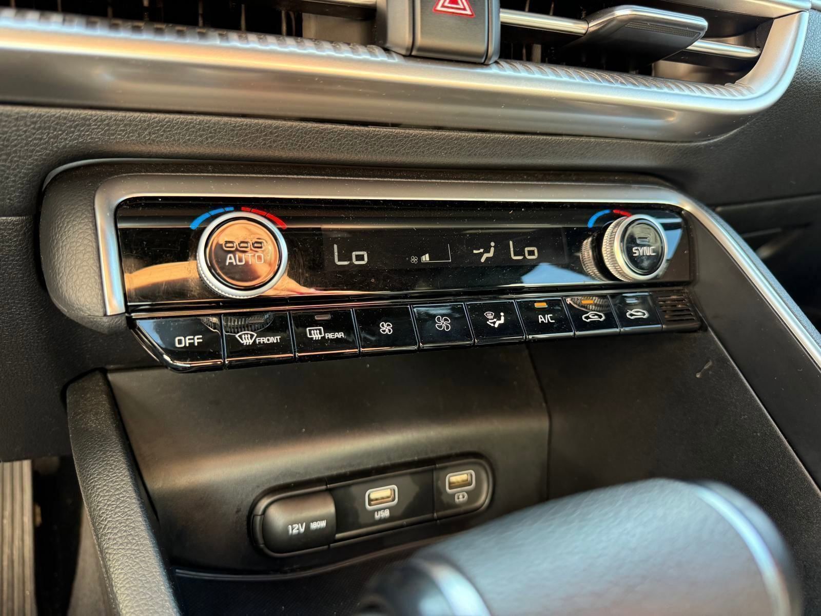 2021 Kia K5 GT-Line photo 10