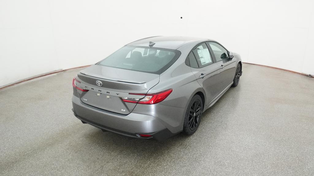 2025 Toyota Camry SE photo 17