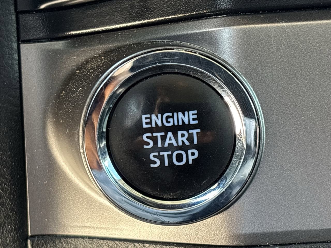 2023 Toyota Tacoma SR5 photo 29
