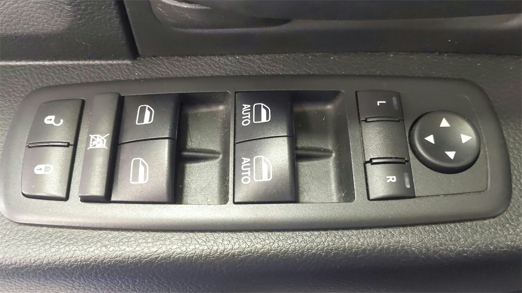 2018 Ram 1500 Express photo 38