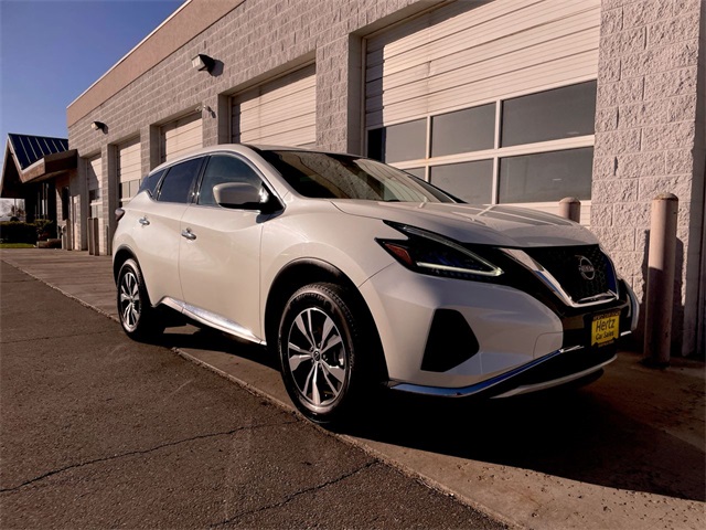 2023 Nissan Murano S photo 2