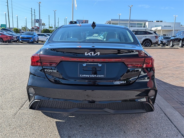 2023 Kia Forte LXS photo 6