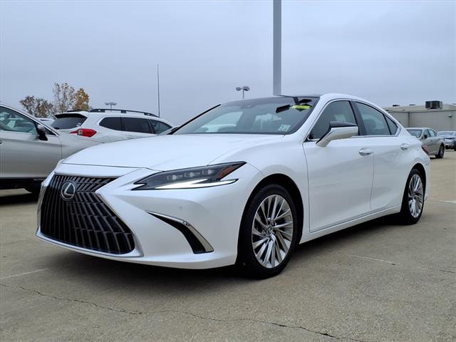 2022 Lexus ES 350 Ultra Luxury's photo
