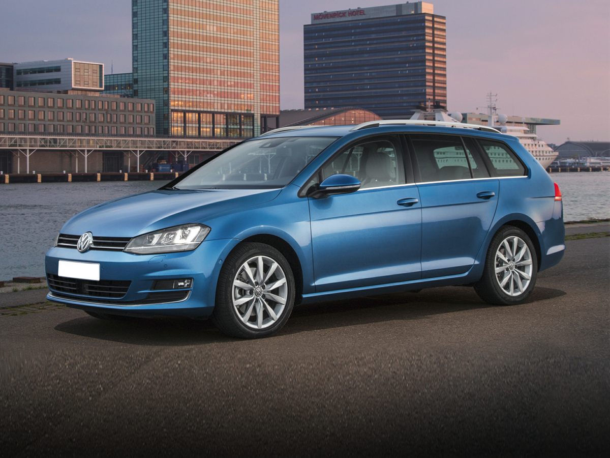 2016 Volkswagen Golf SportWagen TSI SE's photo