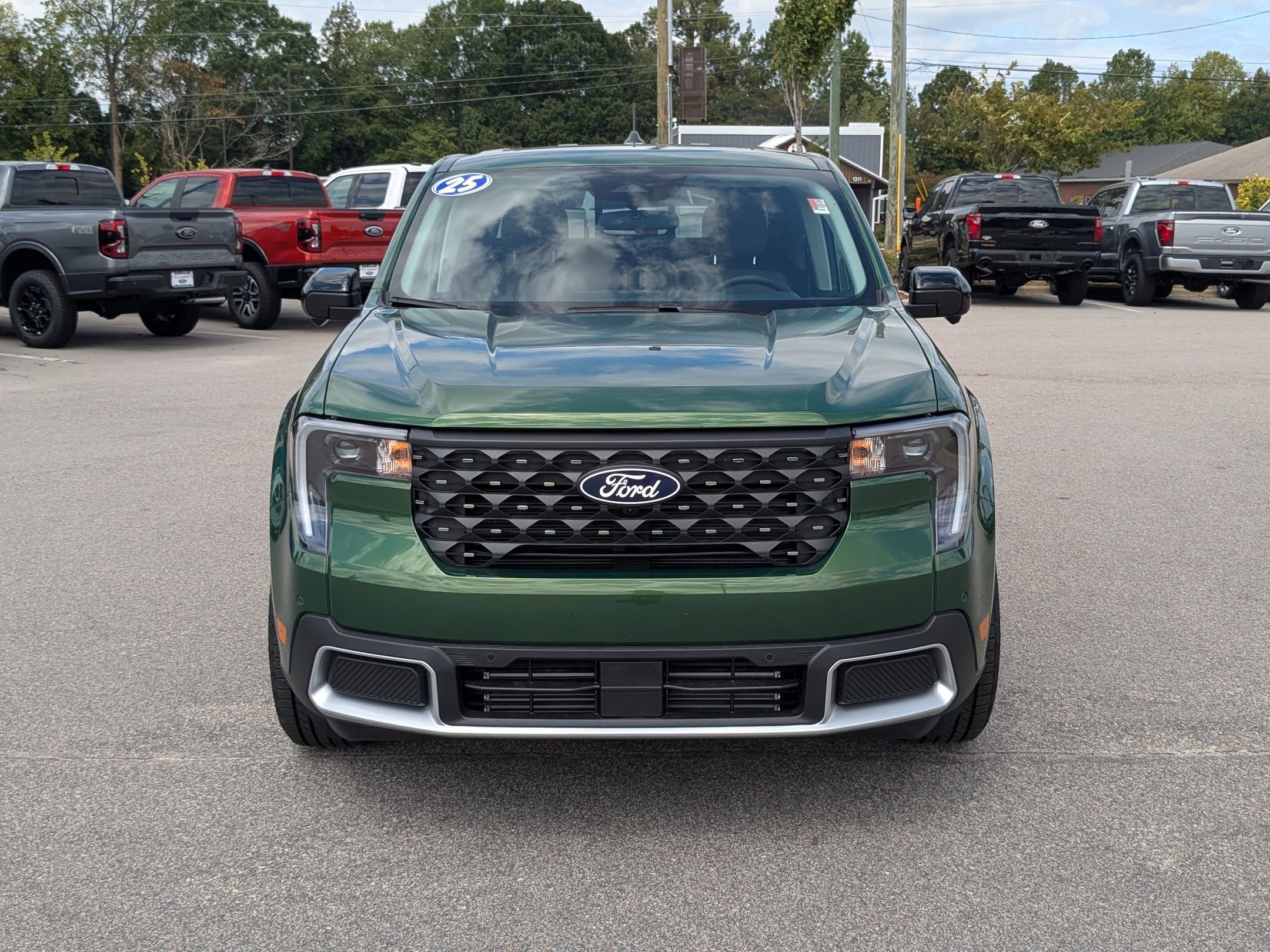 2025 Ford Maverick Lariat photo 3