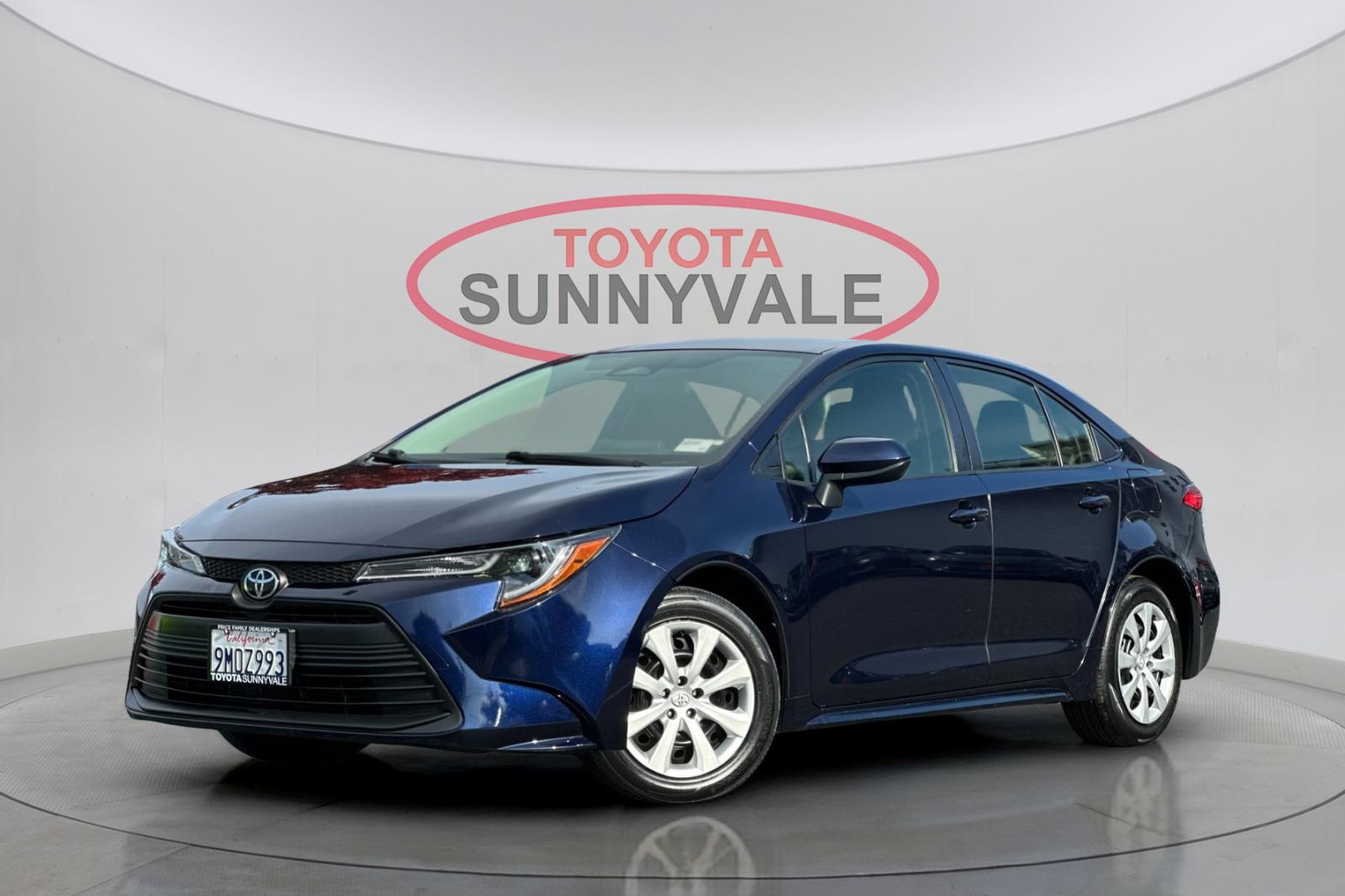 2024 Toyota Corolla LE's photo