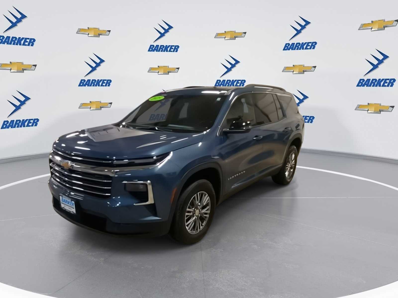 2025 Chevrolet Traverse photo 4