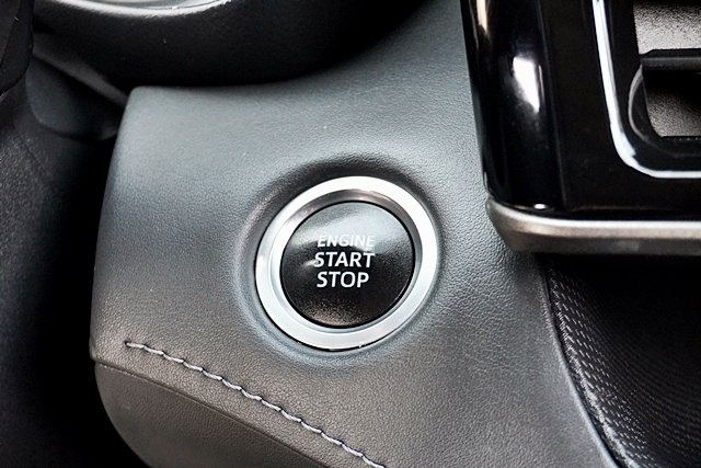 Used 2021 White Toyota XLE image 28