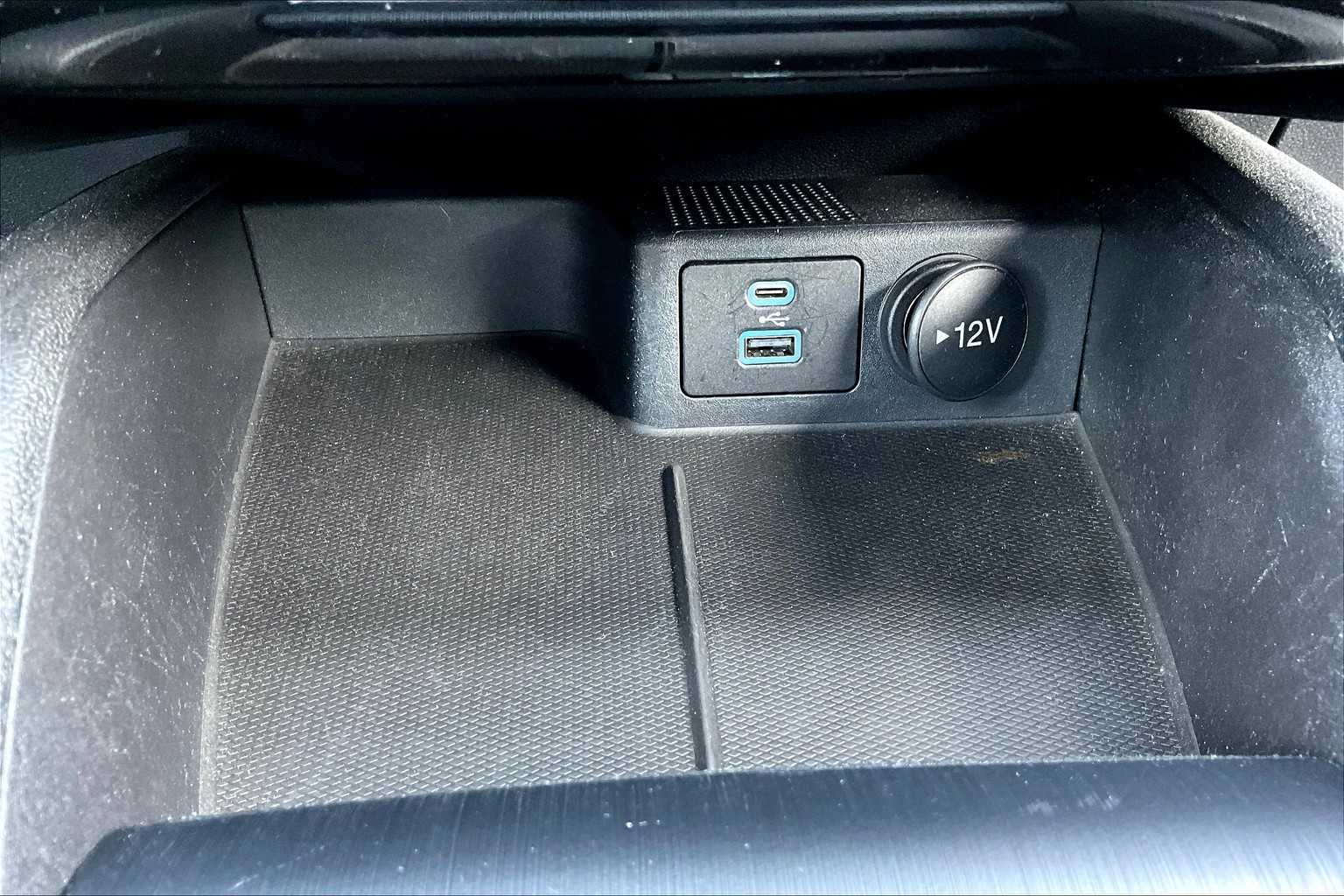 2022 Ford Escape SE photo 33