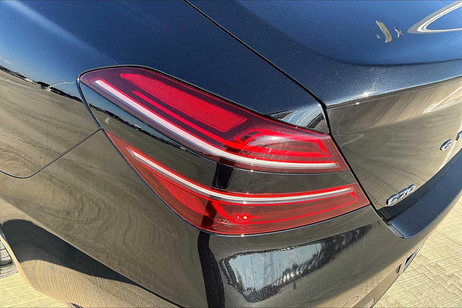 2022 Genesis G70 3.3T photo 27