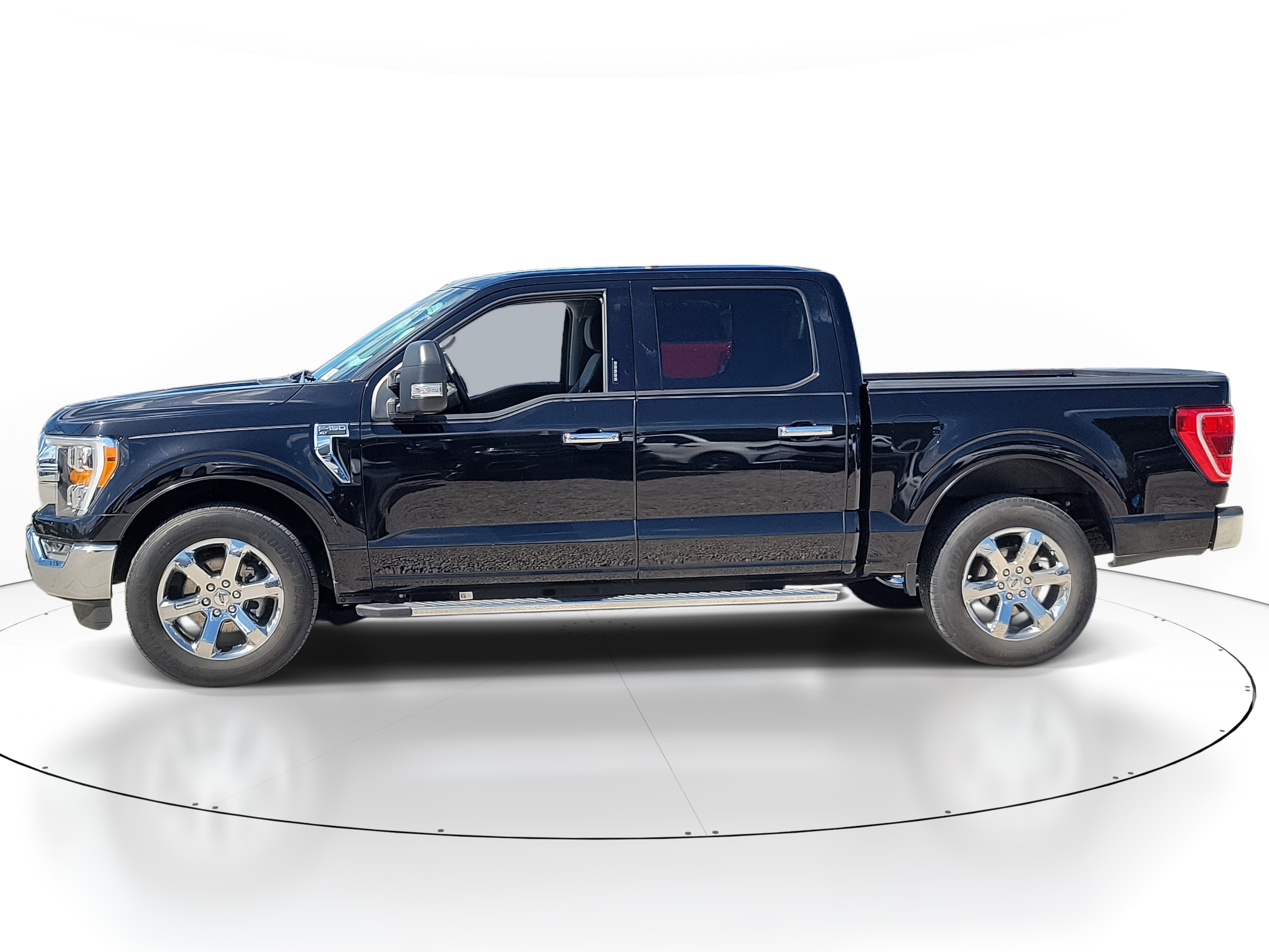 2021 Ford F-150 XLT photo 3