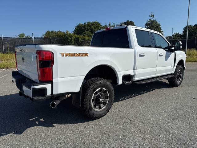 2023 Ford F-250 Lariat photo 3