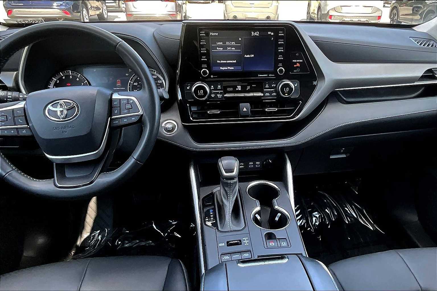 2022 Toyota Highlander XLE photo 15
