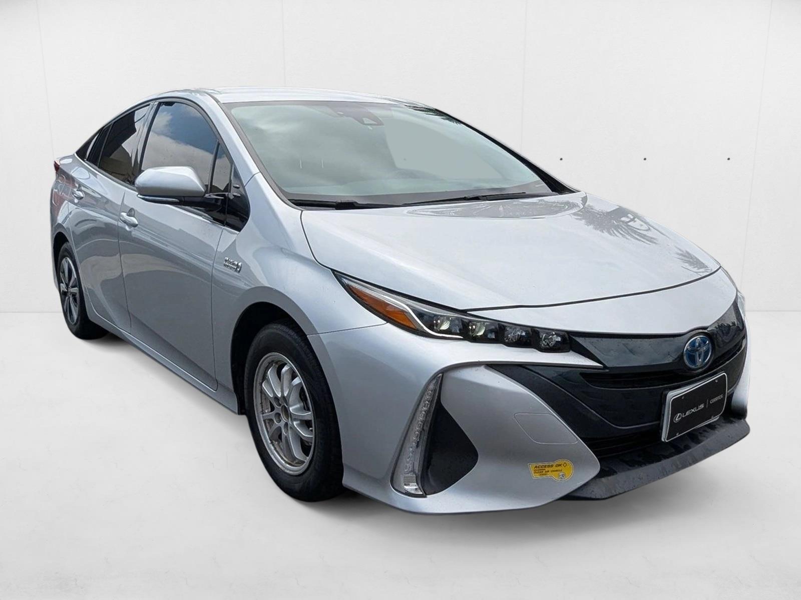 2019 Toyota Prius Prime Premium photo 3