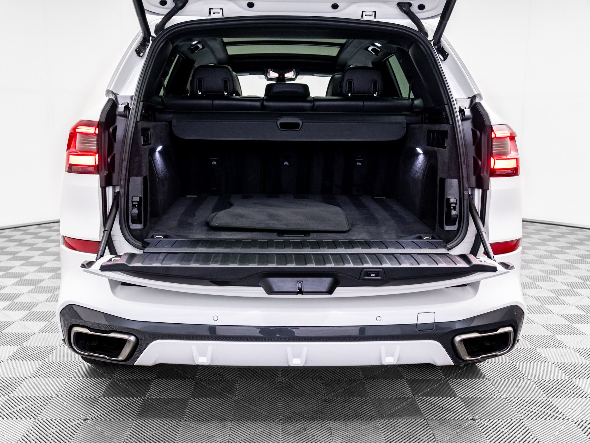 2022 Bmw X5 M50i photo 23