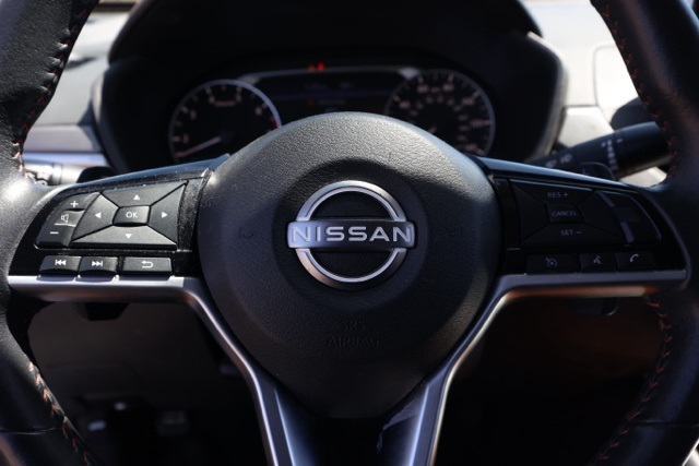 2023 Nissan Altima 2.5 SR photo 22