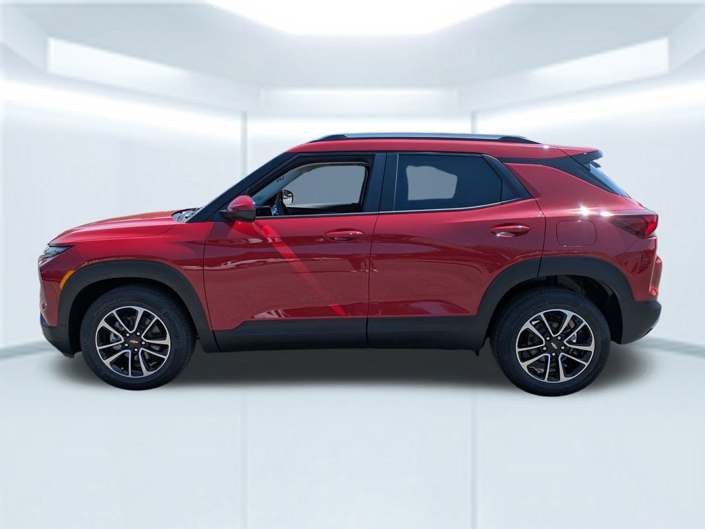 2026 Chevrolet Trailblazer LT photo 2