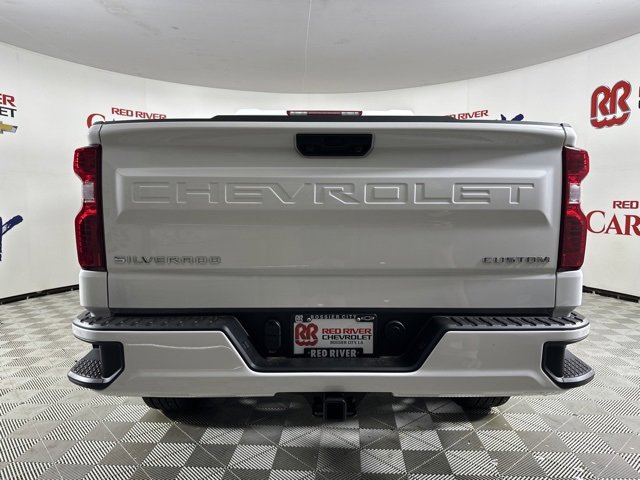 2025 Chevrolet Silverado 1500 Custom photo 6