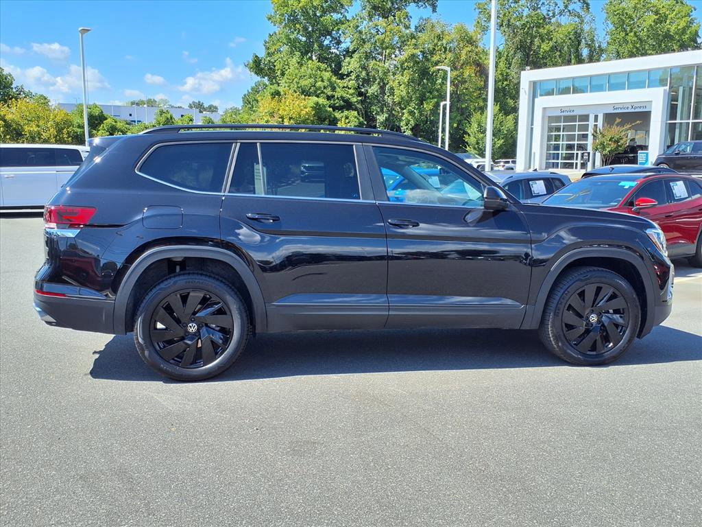 2025 Volkswagen Atlas SE Technology photo 18