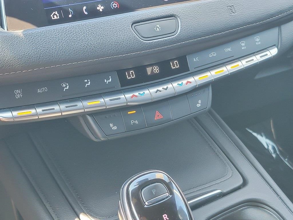 2020 Cadillac XT4 Premium Luxury photo 13