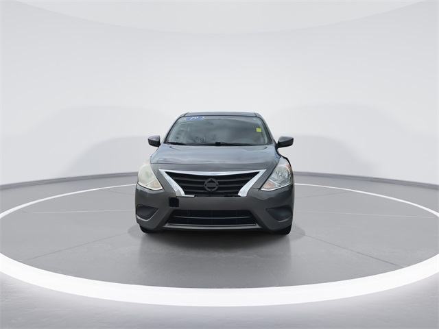 2019 Nissan Versa 1.6 SV photo 3