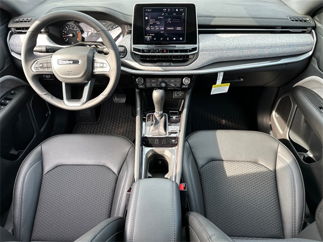 2025 Jeep Compass Latitude photo 13