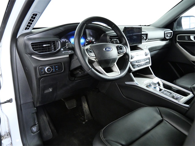 2023 Ford Explorer XLT photo 15