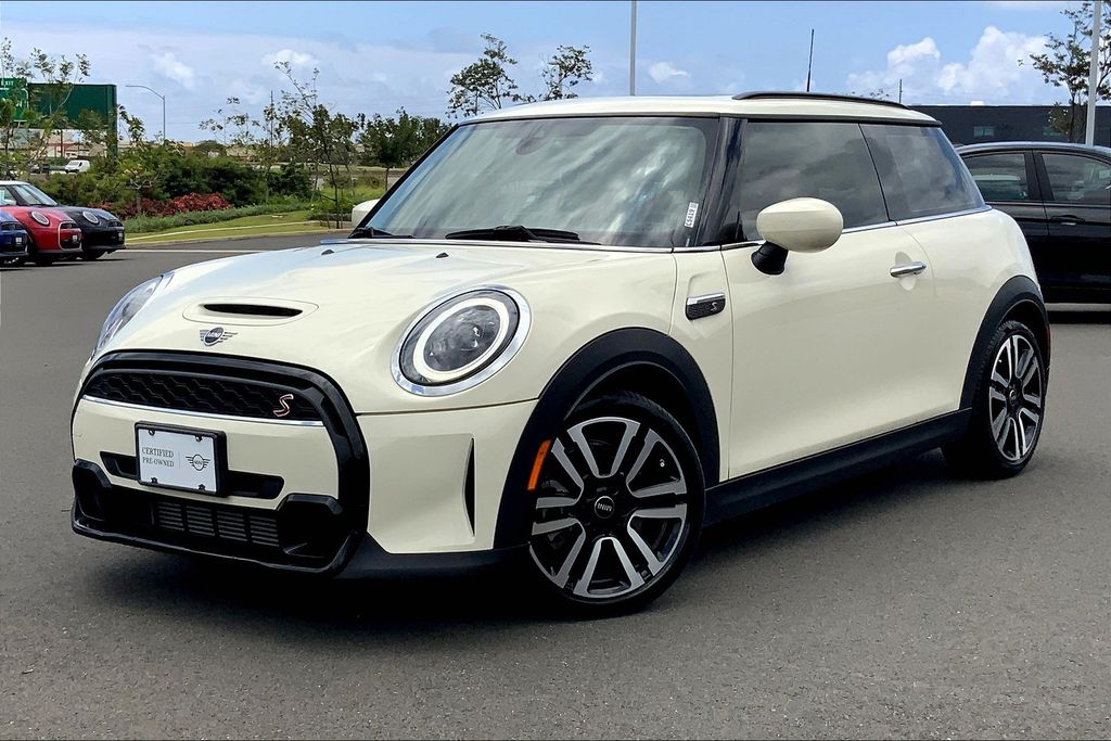 Image of Certified Pre-Owned 2023 MINI Cooper S Base