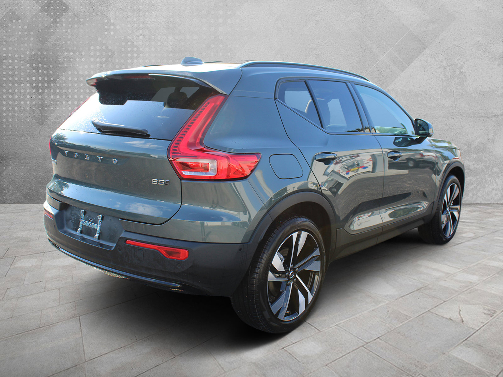 2026 Volvo XC40 photo 3