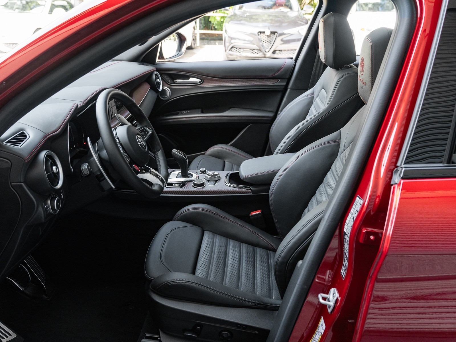2024 Alfa Romeo Stelvio Quadrifoglio photo 18