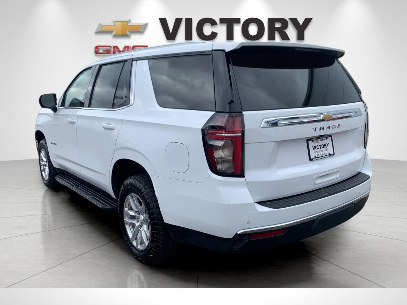 2023 Chevrolet Tahoe LS photo 4