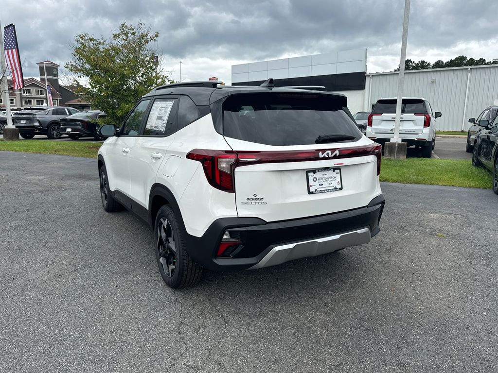 2025 Kia Seltos S photo 5