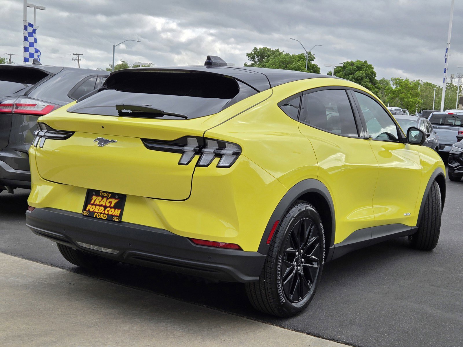 2025 Ford Mustang Mach-E Select photo 5