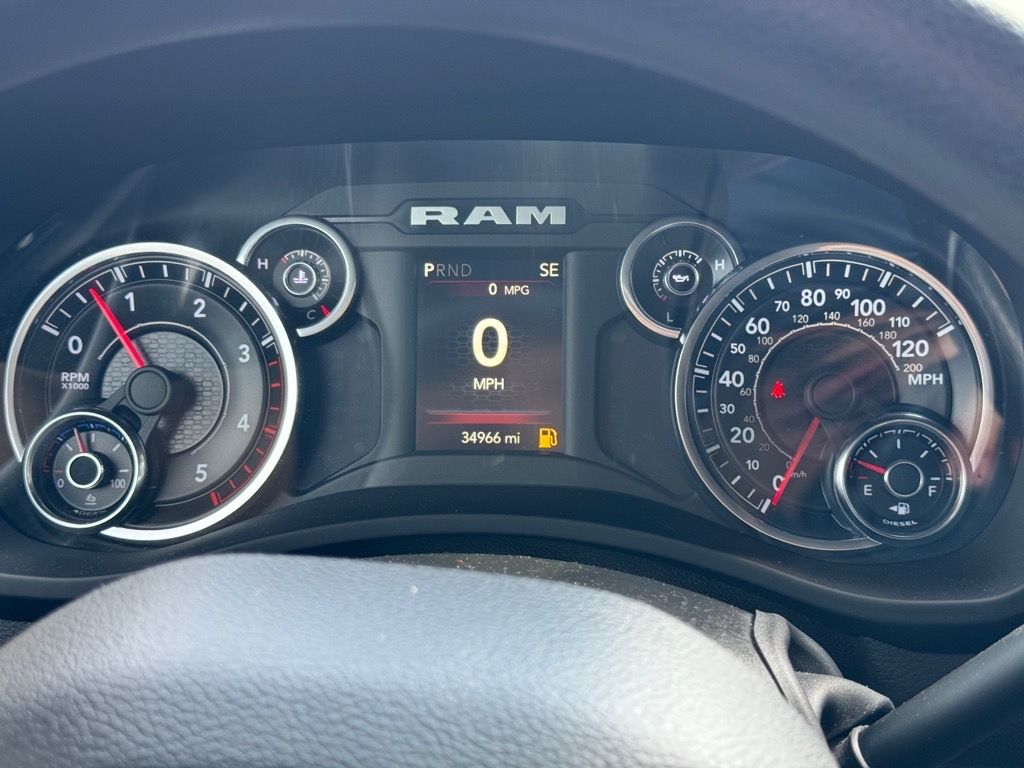 2021 Ram 2500 Tradesman photo 16